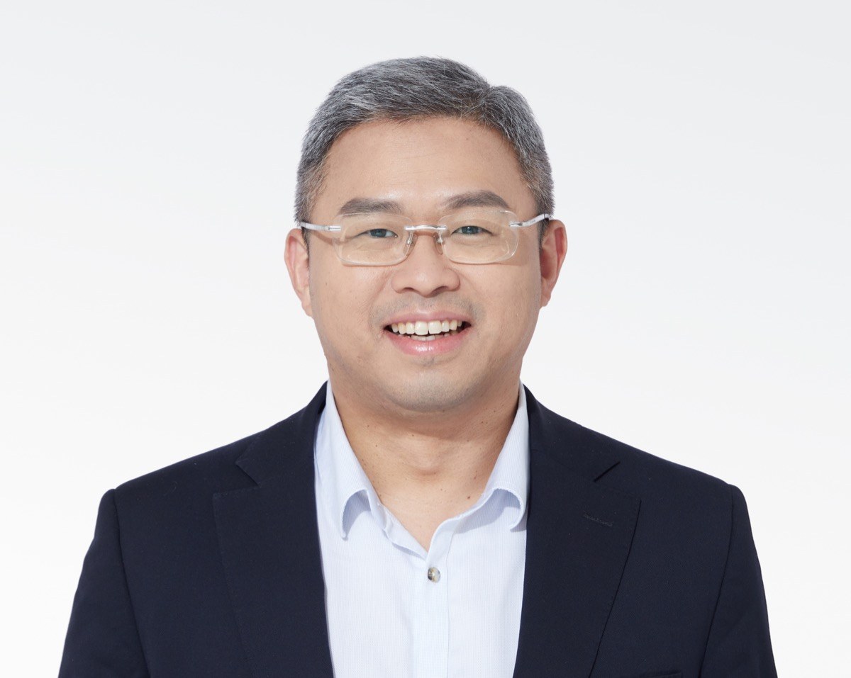 南海公学总经理周俊东头像